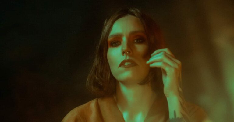 Emma Ruth Rundle Announces New Album ‘EG2: Dowsing Voice’, Shares New Song