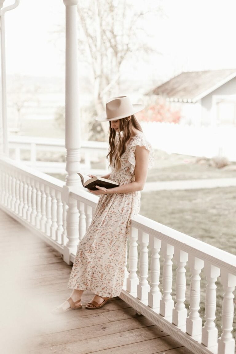6 Ways To Look Fashionable Without Spending Too Much