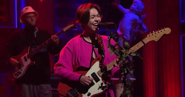 Watch Snail Mail Perform ‘Glory’ on ‘Fallon’