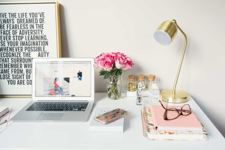 Most Viewed and Popular Fashion Bloggers on YouTube: How to Start Your Own Channel About Style