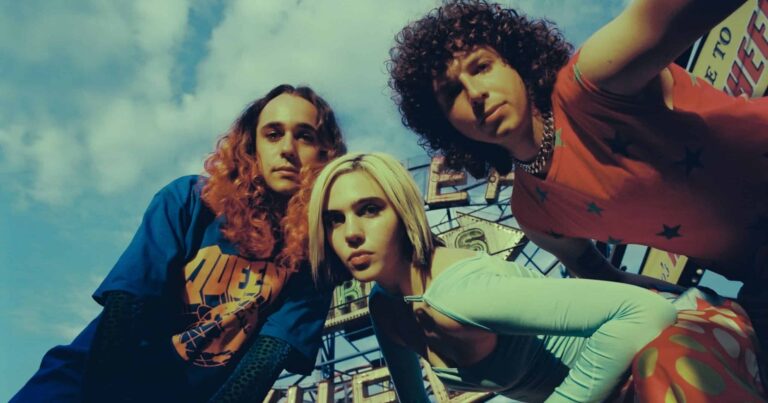 Sunflower Bean Share Video for New Single ‘In Flight’