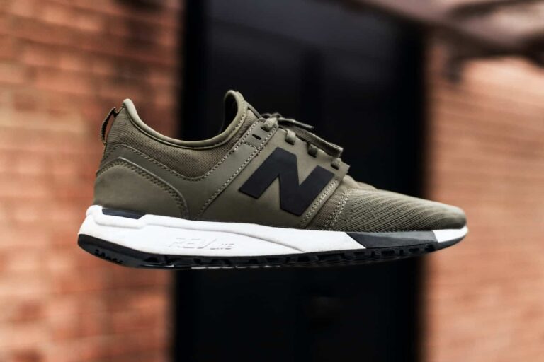 A Look At Two Of The Hottest Shoes From New Balance – The 327 and the 550