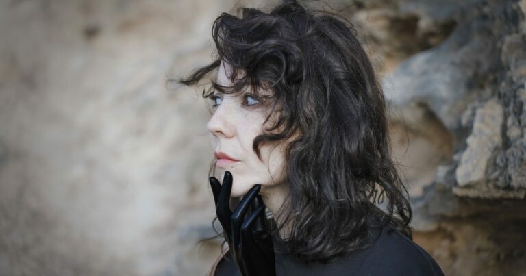 Lucrecia Dalt Announces New Album ‘¡Ay!’, Unveils Video for New Song