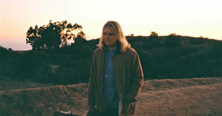 Ty Segall Releases Cover of The Mantles’ ‘Don’t Lie’