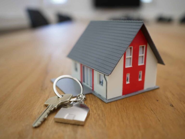 How to Sell a Property Fast: 8 Effective Step-by-Step Tactics