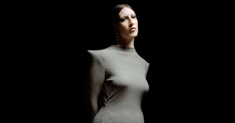 Claude Unveils Video for New Single ‘roses’