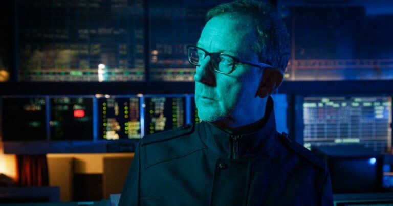Blur Drummer Dave Rowntree Releases Debut Solo Single ‘London Bridge’