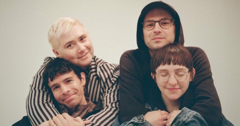 Florist Release New Song ‘Feathers’