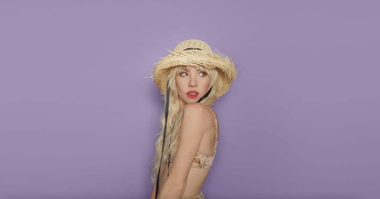 Carly Rae Jepsen Announces New Album ‘The Loneliest Time’