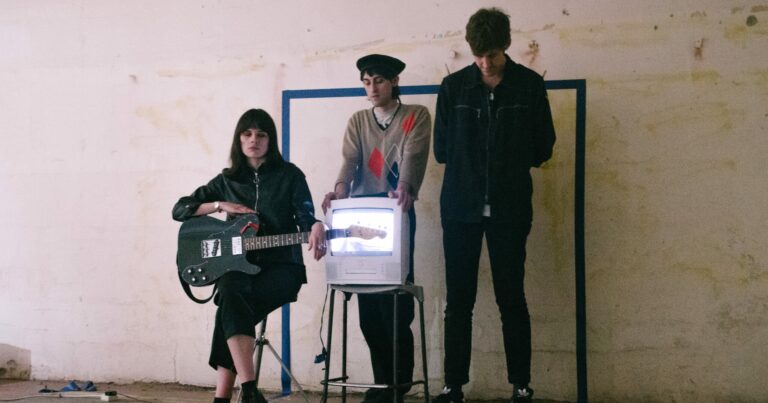 Drahla Release New Single ‘Under the Glass’