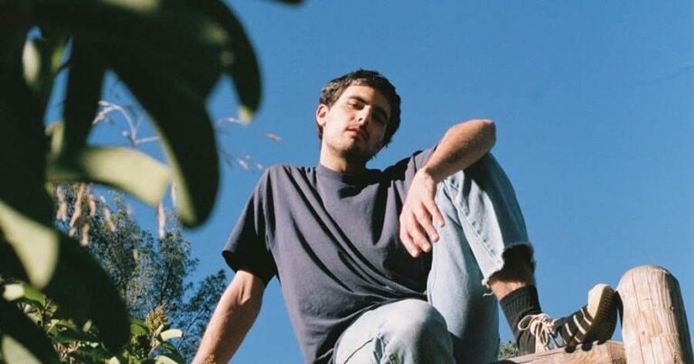 Peel Dream Magazine Unveils Video for New Song ‘Pictionary’