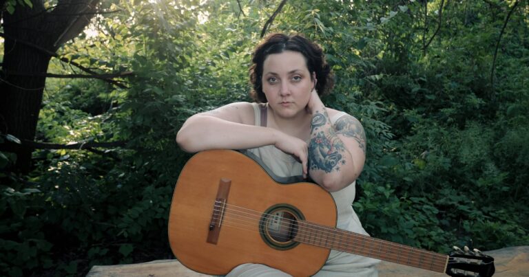 Shannen Moser Announces New Album, Unveils New Single ‘Paint By Number’