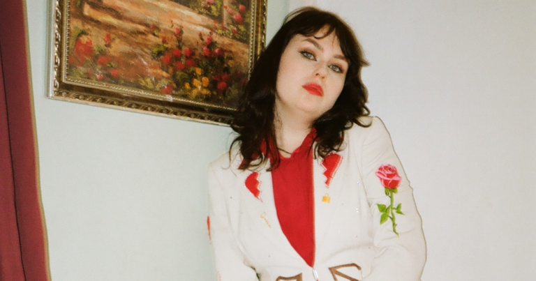 Ellie Bleach Releases New Single ‘Tupperware Party’
