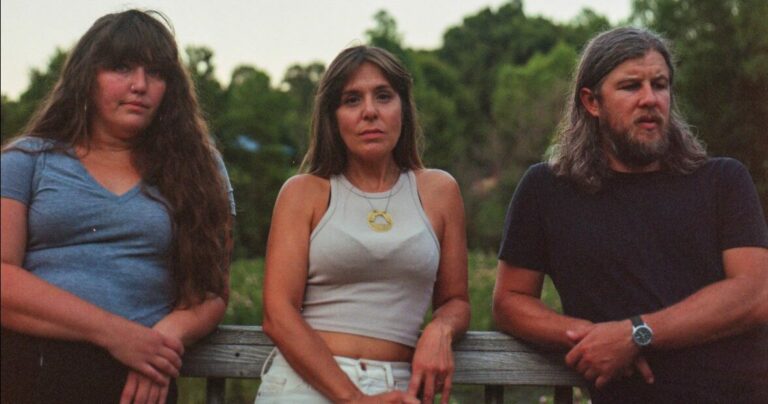 Faye Unveil New Song ‘Teeth’