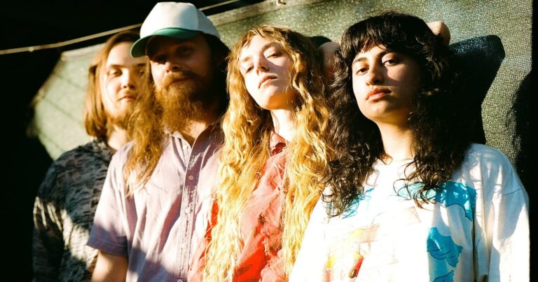 Mamalarky Share Video for New Song ‘It Hurts’