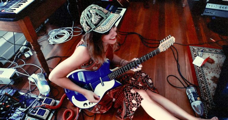 Melody’s Echo Chamber Unveils New Song ‘Norfolk Hotel’