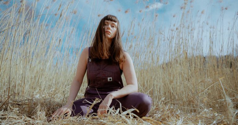 Siv Jakobsen Announces New Album ‘Gardening’, Releases New Single ‘Romain’s Place’