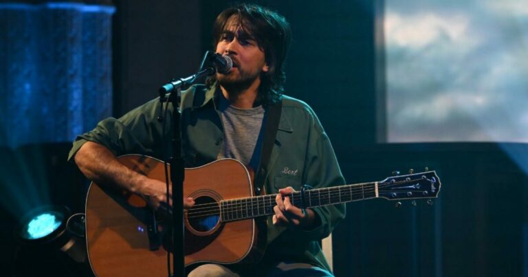 Watch Alex G Perform ‘Miracles’ on ‘Colbert’