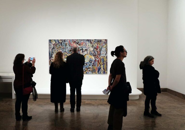 Why Closed Captions for Art Gallery Videos a Must?