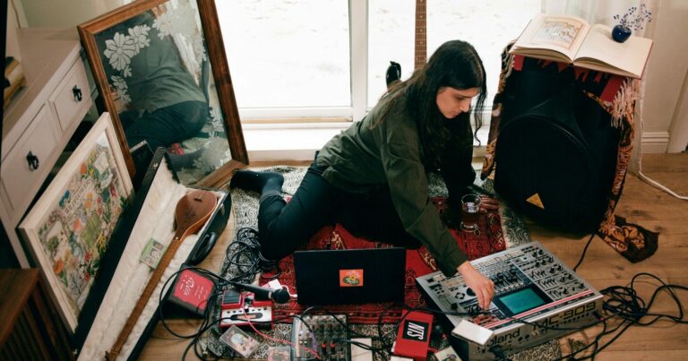 Maral Announces New Album ‘Ground Groove’, Releases New Song ‘Feedback Jam’