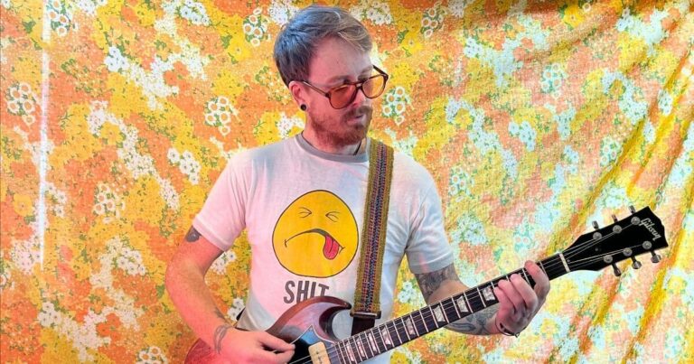 Gold Dust Unveils New Song ‘Larks Swarm a Hawk’ Featuring J Mascis