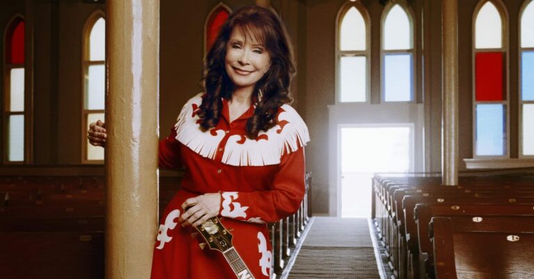 Loretta Lynn Dead at 90