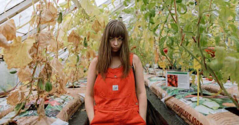 Siv Jakobsen Unveils New Single ‘Tangerine’