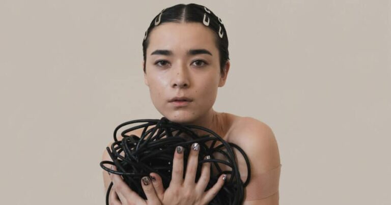 Miss Grit Announces Debut Album ‘Follow the Cyborg’, Releases Video for New Single
