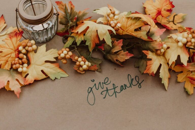 Best Thanksgiving Movies to Binge-watch with Your Family