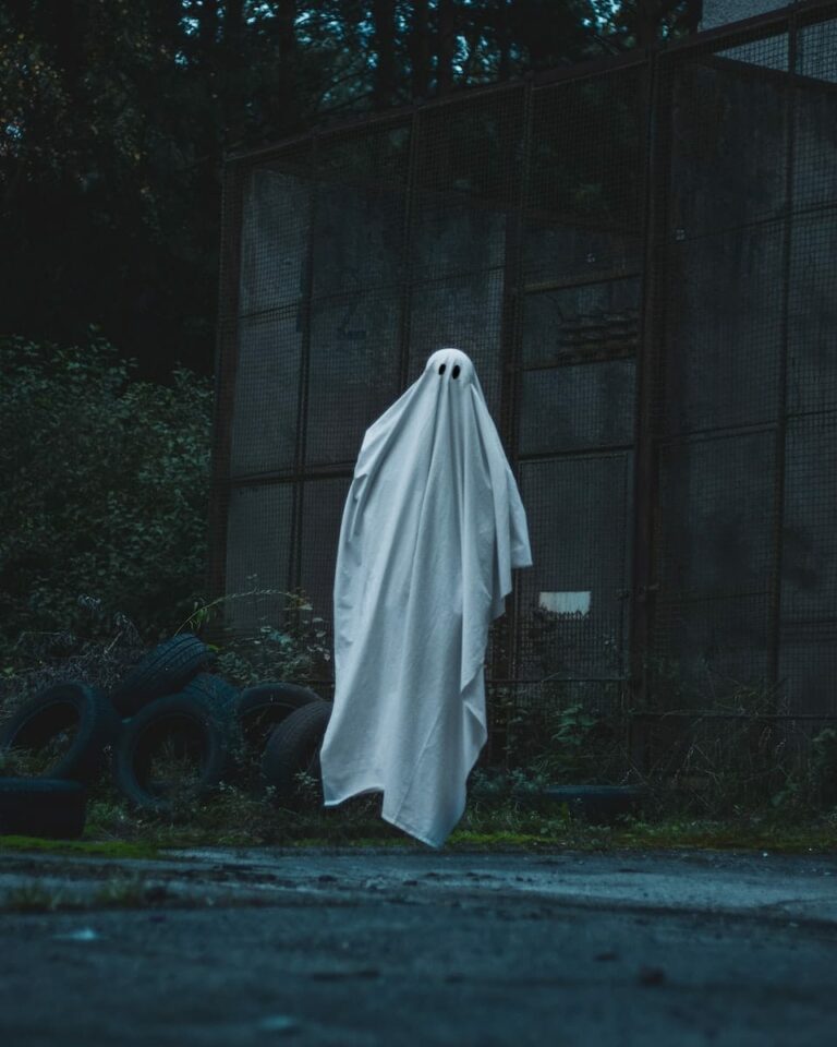 7 Halloween Costumes That Are Worth a Thought