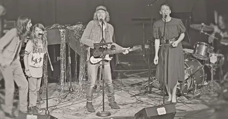 Watch Beck Perform ‘E-Pro’ With Dave Grohl and the Bird and the Bee
