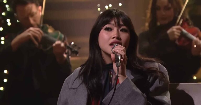 Watch beabadoobee Perform ‘The Perfect Pair’ on ‘Fallon’