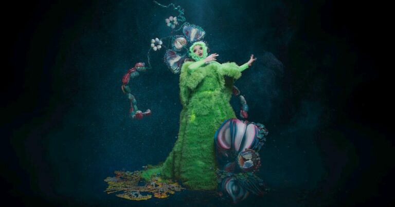Björk Shares sideproject Remix of ‘Atopos’