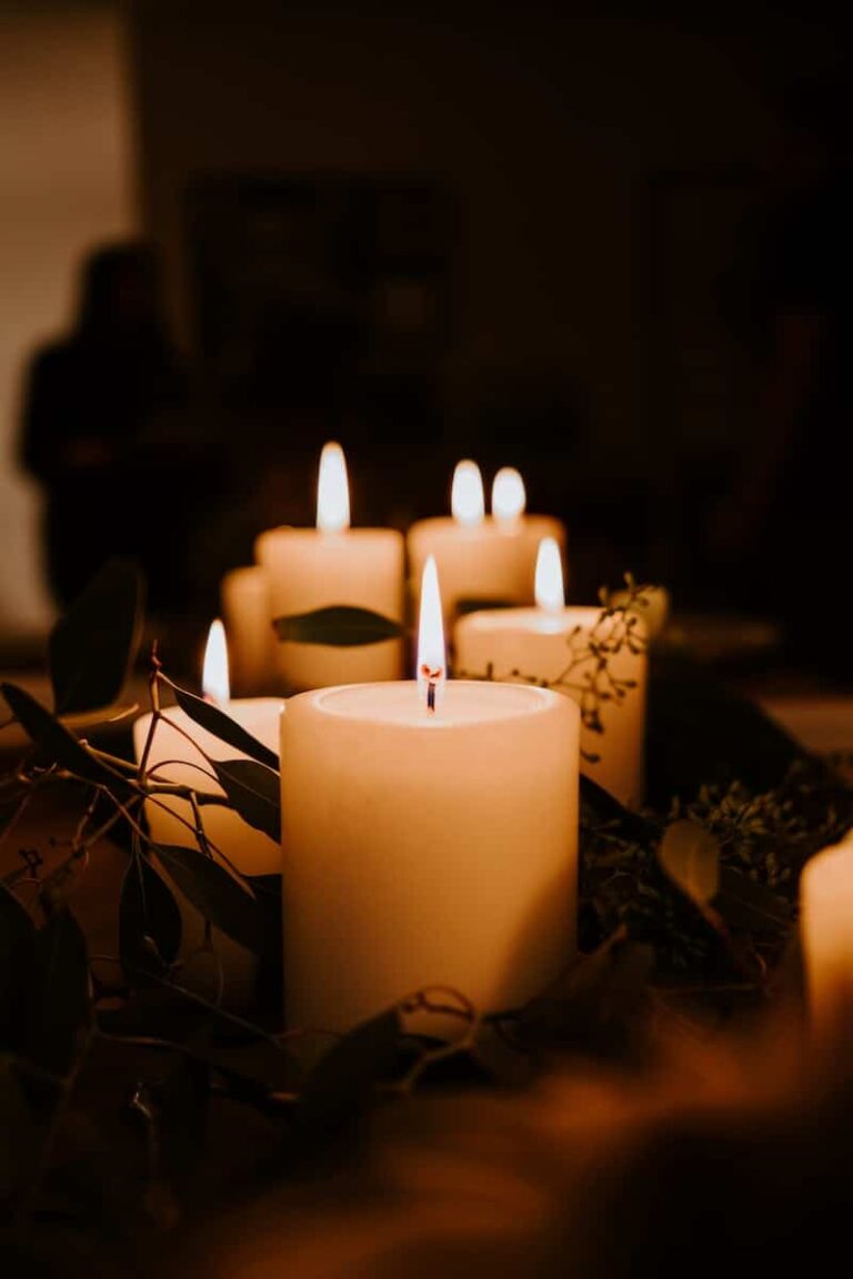 Soy Wax Candles: The Clear Choice for a Cleaner and More Sustainable Burn