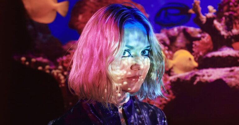 Kate Davis Announces New Album ‘Fish Bowl’, Shares New Single ‘Monster Mash’