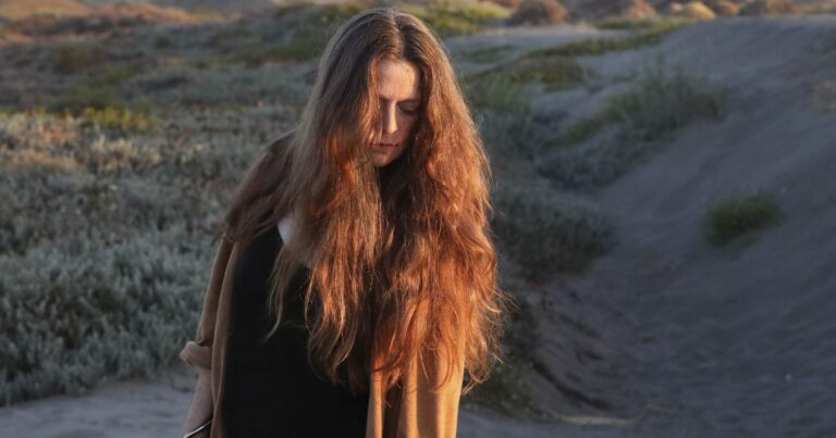 Meg Baird Shares Video for New Song ‘Ashes, Ashes’