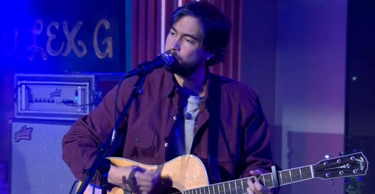 Watch Alex G Perform Three Songs on ‘CBS Saturday Morning’