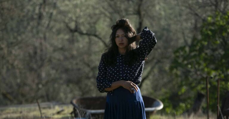 La Luz’s Shana Cleveland Announces New Album ‘Manzanita’, Shares New Single ‘Faces in the Firelight’