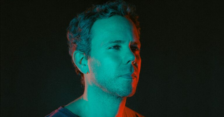 M83 Announces New Album ‘Fantasy’, Shares Video for New Single ‘Oceans Niagara’