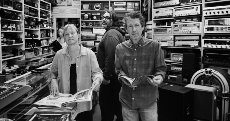 Yo La Tengo Release New Single ‘Aselestine’