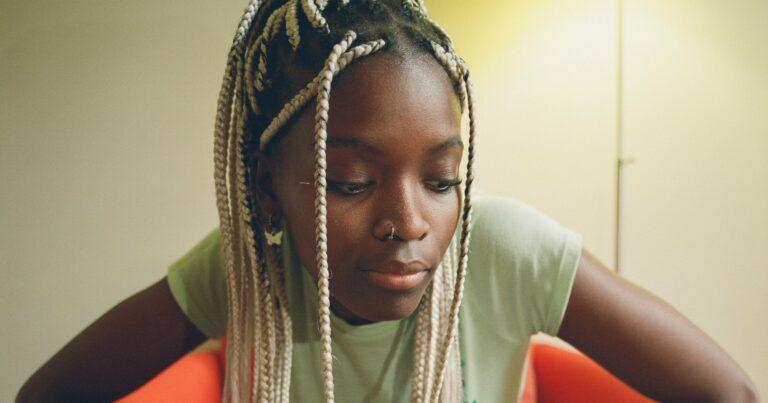 Hannah Jadagu Announces Debut Album ‘Aperture’, Shares New Single ‘What You Did’
