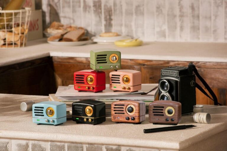 Best Valentine’s Gift For Music Lovers: MUZEN AUDIO Vintage Bluetooth Speaker