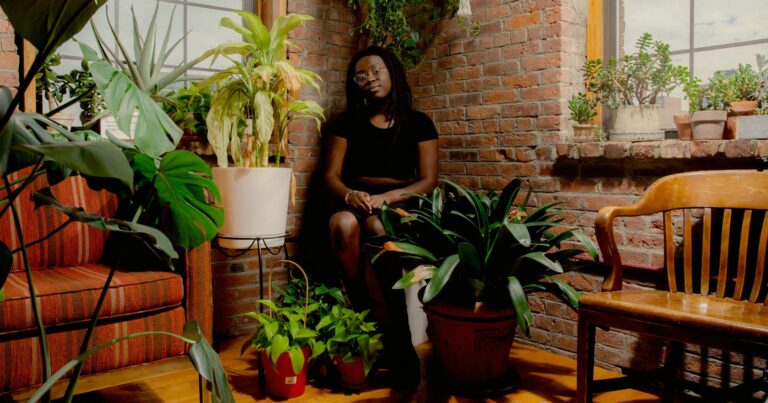 Shalom Shares Video for New Song ‘Soccer Mommy’