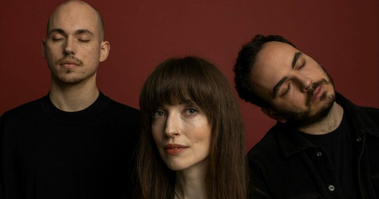 Daughter Release New Single ‘Swim Back’