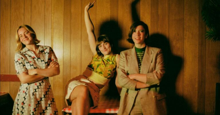 Girl Ray Release Video for New Song ‘Everybody’s Saying That’