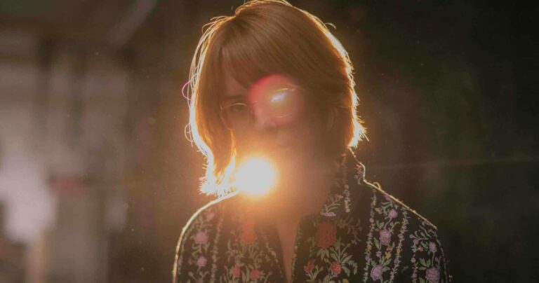 Avalon Emerson Announces New Album, Releases New Song ‘Hot Evening’