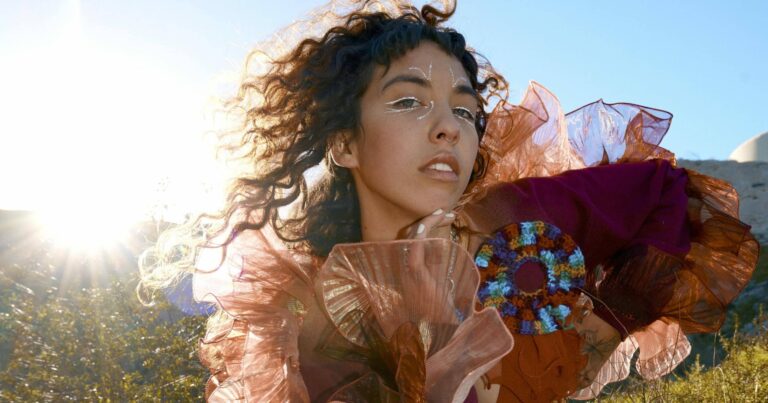 Indigo De Souza Shares Video for New Single ‘Smog’