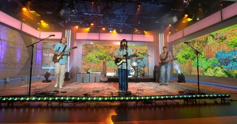 Watch the Beths Perform ‘Expert in a Dying Field’ Songs on ‘CBS Saturday Morning’