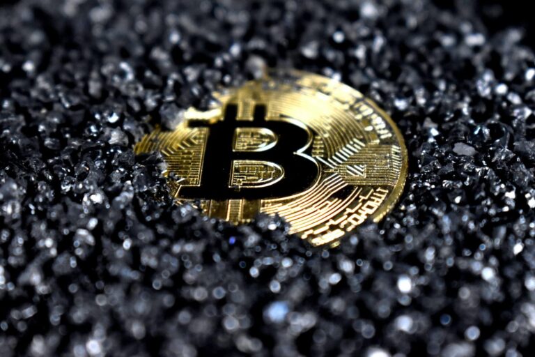 How To Trade Bitcoin And Altcoins In A Bear Market 2023