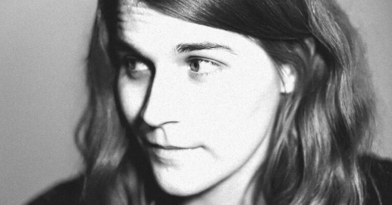 Jenny Owen Youngs Releases New Song ‘dusk’